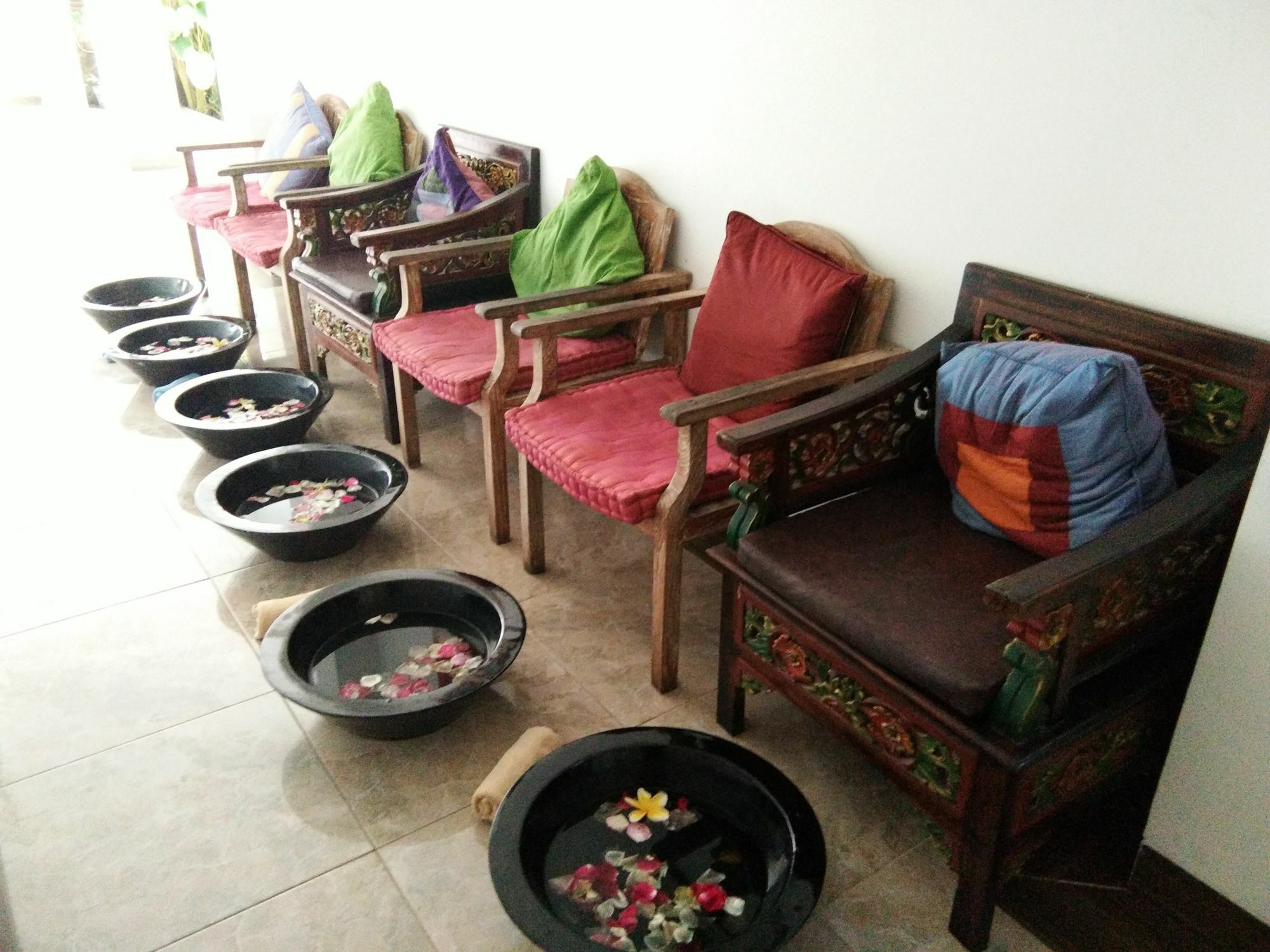 Bening House And Spa Seminyak Esterno foto